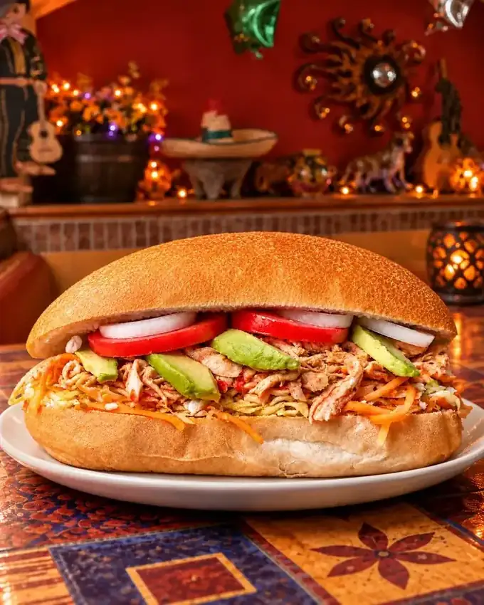 Torta de pollo de La Parrilla Tap